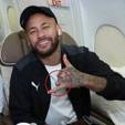 Neymar e Bruna aparecem com aliança de compromisso após traições (Montagem R7/ Reprodução Instagram)